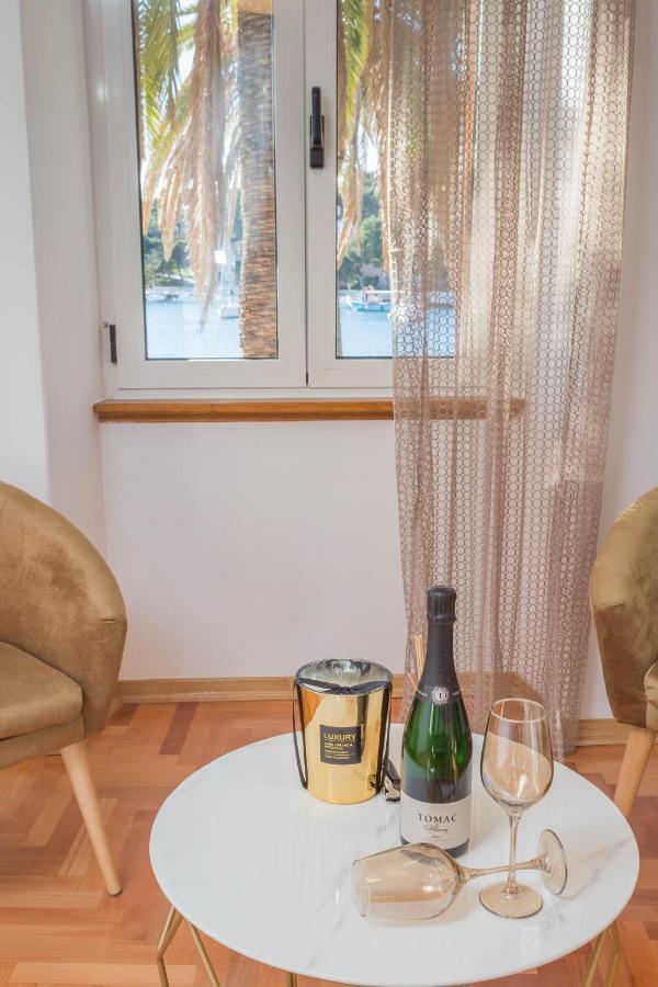 Deluxe Dreamy Room In The Center Of Hvar With Sea View Hvar Town Buitenkant foto